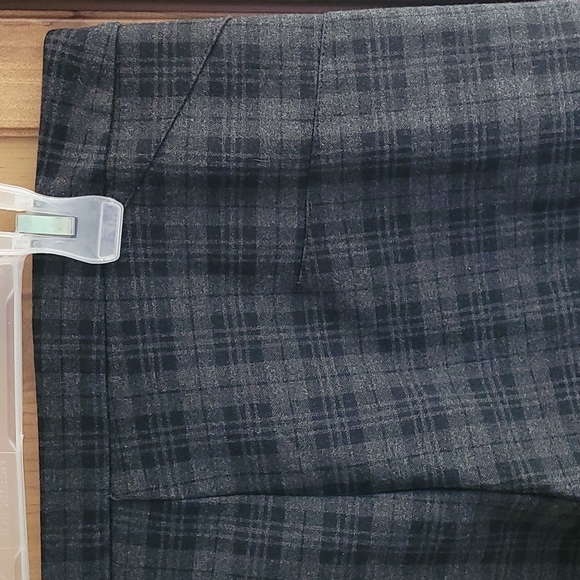 Reitmans Black/Grey Plaid Skinny Dress Pants Size 14 Zipper with Hook and Bar - Picture 4 of 6